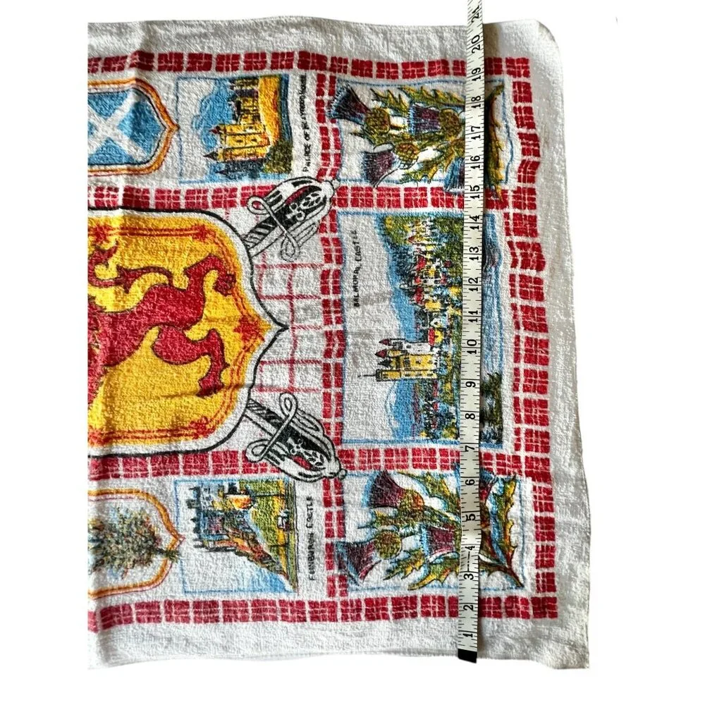 Vintage Scottish Souvenir Tea Towel With Lion Rampant Design & Bonnie Scotland